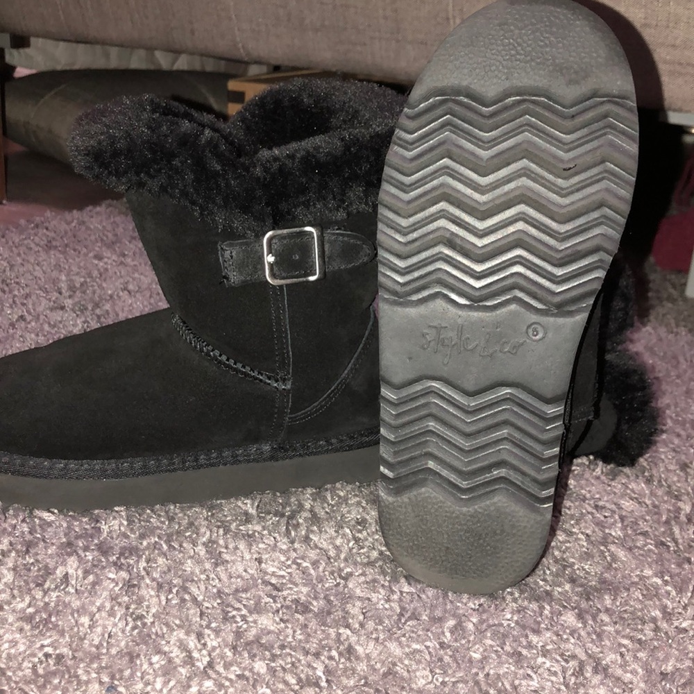 Black Style & co booties size 5